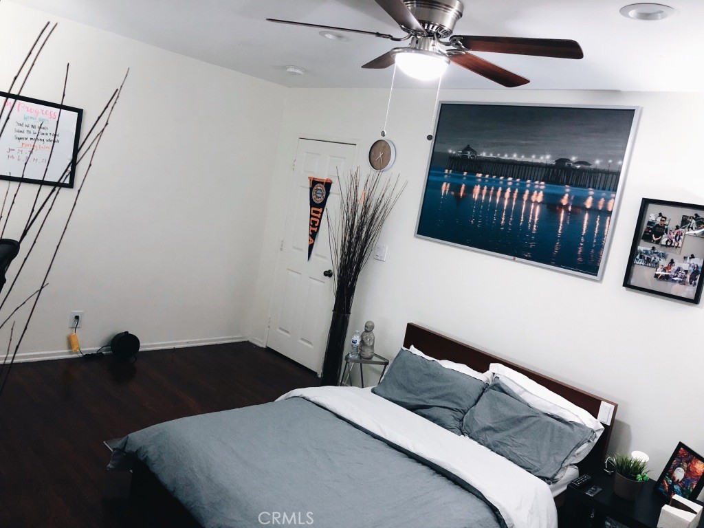 https://media.crmls.org/medias/47b6bd45-0e74-4fb2-b3f4-26d3f6422b5f.jpg?preset=X-Large