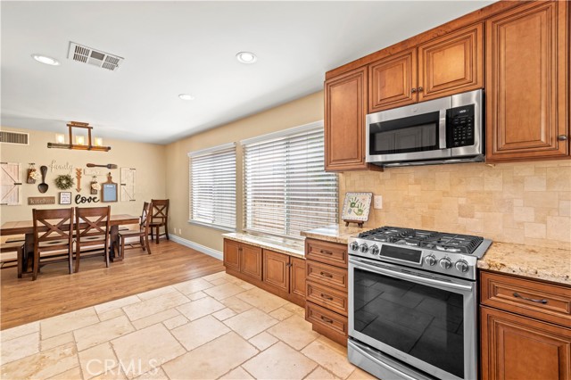 26927 Cuatro Milpas Street, Valencia CA: https://media.crmls.org/medias/47b79a84-f375-49d1-bfaf-b63fefacd389.jpg