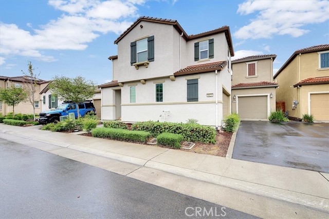 Detail Gallery Image 3 of 31 For 9925 Del Surf Ln, Elk Grove,  CA 95757 - 3 Beds | 3 Baths