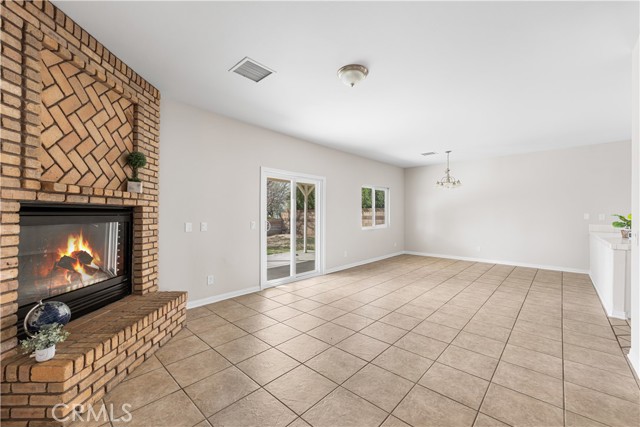 Detail Gallery Image 10 of 39 For 43453 Tali St, Lancaster,  CA 93535 - 3 Beds | 3 Baths