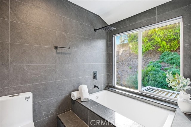 Detail Gallery Image 23 of 36 For 2291 Ardemore, Fullerton,  CA 92833 - 4 Beds | 3 Baths