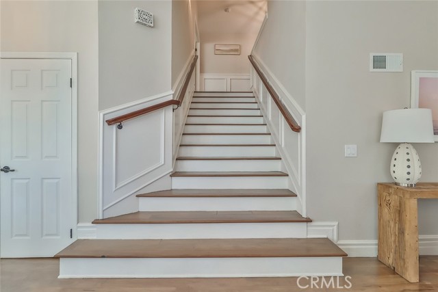 3220 Versaille Court, Thousand Oaks CA: https://media.crmls.org/medias/47ba9c48-9ec4-4bbe-bfee-e78a11a1797d.jpg