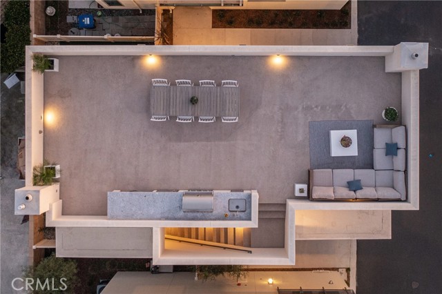 Detail Gallery Image 20 of 24 For 72 Ebb Tide Cir, Newport Beach,  CA 92663 - 3 Beds | 3/1 Baths