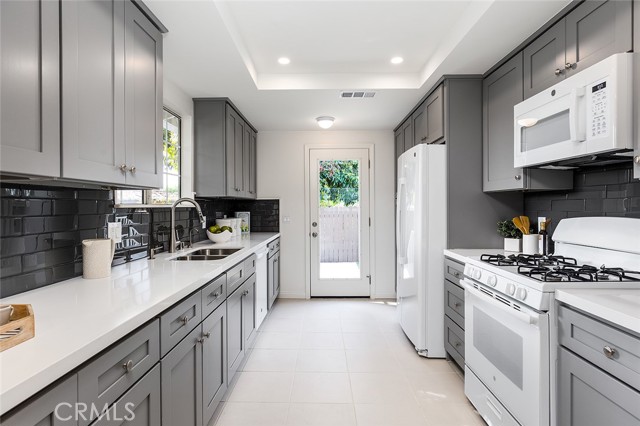 Detail Gallery Image 30 of 41 For 309 S Alta Vista Ave, Monrovia,  CA 91016 - 5 Beds | 3 Baths