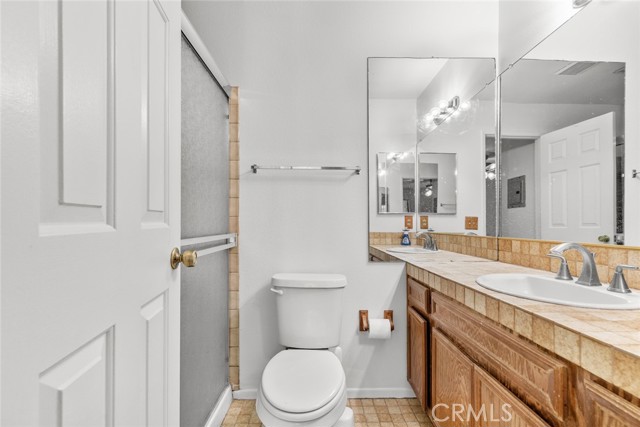 Detail Gallery Image 27 of 46 For 1102 San Juan St #B,  Tustin,  CA 92780 - 2 Beds | 2/1 Baths