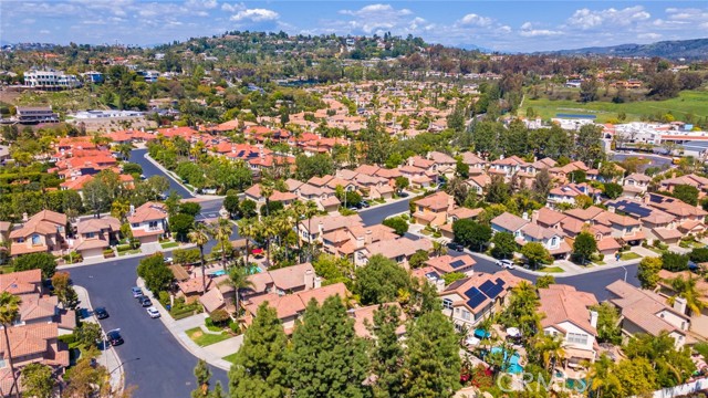 Detail Gallery Image 32 of 34 For 2515 Lewis Dr, Tustin,  CA 92782 - 4 Beds | 2/1 Baths