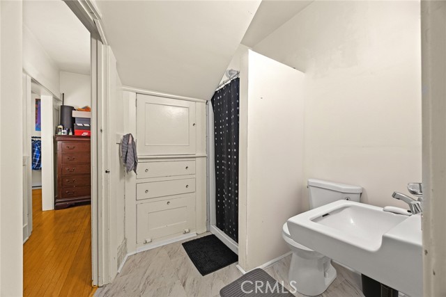 1156 Steuben Street, Pasadena CA: https://media.crmls.org/medias/47bf37bf-276d-48e8-9e88-deebe4f093f0.jpg