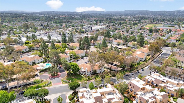 Image 23 of 29 For 22198 Cedar Pointe  1f