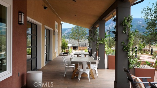 Detail Gallery Image 4 of 7 For 683 Ledgestone Dr, Santa Paula,  CA 93060 - 4 Beds | 4/1 Baths