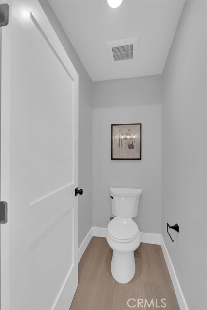 619 E Walnut, Monrovia CA: https://media.crmls.org/medias/47c0c63a-f63c-42af-a1af-5ddb9aca686b.jpg