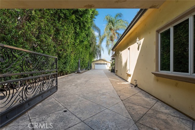 Image 66 of 69 For 22851 Calvert Street