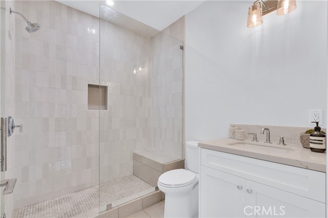 1022 Grant Street, Santa Monica CA: https://media.crmls.org/medias/47c1a9f1-dc37-4cc8-913d-8f9f52582b0c.jpg