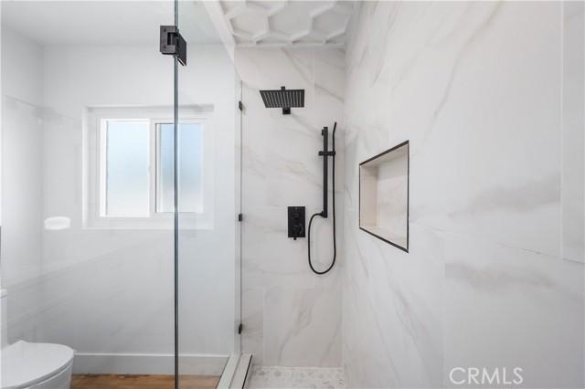 424 E Victoria Street, Rialto CA: https://media.crmls.org/medias/47c1c896-74ce-40e6-905f-266232f202bd.jpg