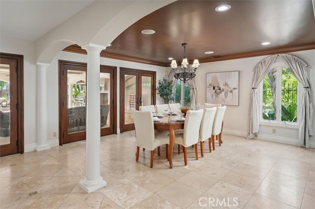 Detail Gallery Image 16 of 75 For 25132 Barnhill Rd, Saugus,  CA 91350 - 6 Beds | 6 Baths