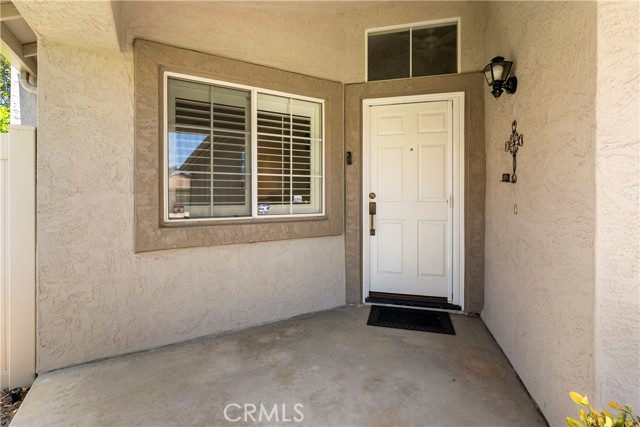 23998 Via Astuto, Murrieta CA: https://media.crmls.org/medias/47c22e66-ca7f-4c43-9b11-a3db549b080b.jpg