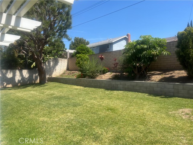 Detail Gallery Image 21 of 27 For 468 Cliffwood Ave, Brea,  CA 92821 - 4 Beds | 2 Baths
