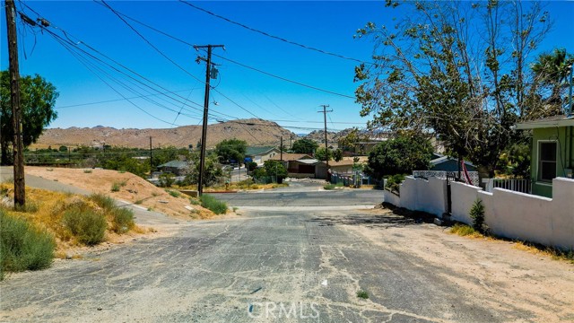 Detail Gallery Image 18 of 30 For 16690 Allen St, Victorville,  CA 92395 - – Beds | – Baths