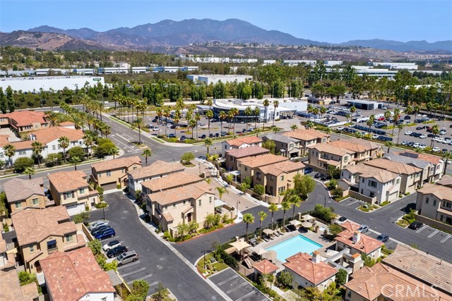 Detail Gallery Image 10 of 12 For 217 Primrose Dr, Lake Forest,  CA 92610 - 3 Beds | 2/1 Baths