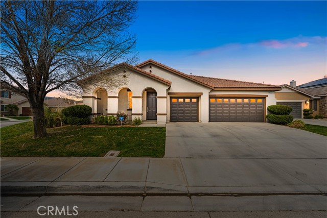 Detail Gallery Image 1 of 55 For 40729 Oakmont Ct, Palmdale,  CA 93551 - 4 Beds | 3 Baths