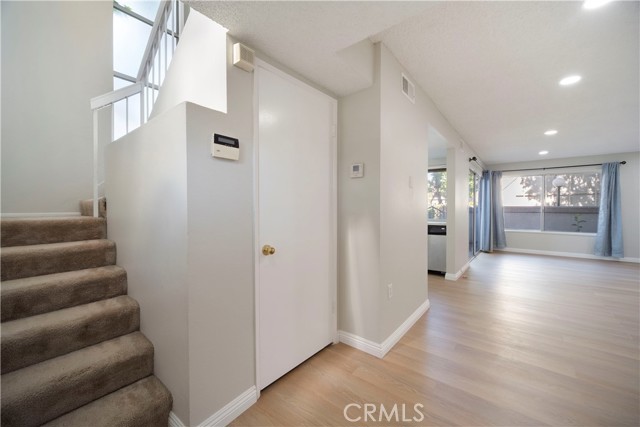 18516 Mayall Street, Northridge CA: https://media.crmls.org/medias/47c5c559-0a64-4cfb-b5de-085377b81044.jpg