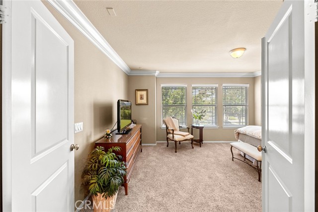 40026 Stowe Road, Temecula CA: https://media.crmls.org/medias/47c64afd-aa04-4df8-9c13-c1ee20102cfa.jpg