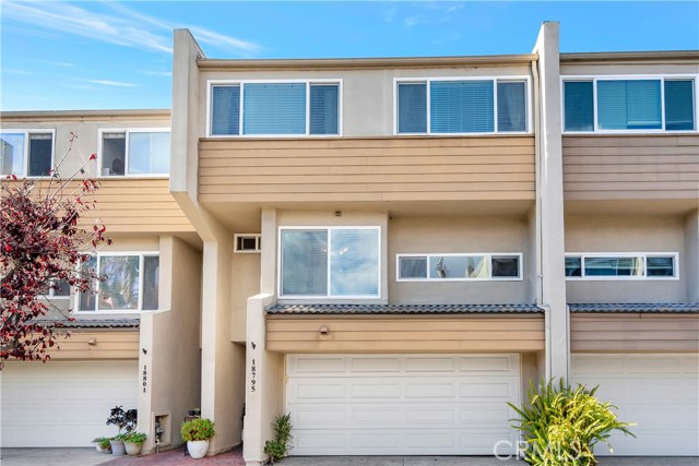 Detail Gallery Image 37 of 53 For 18795 Club Ln, Huntington Beach,  CA 92648 - 3 Beds | 2/1 Baths