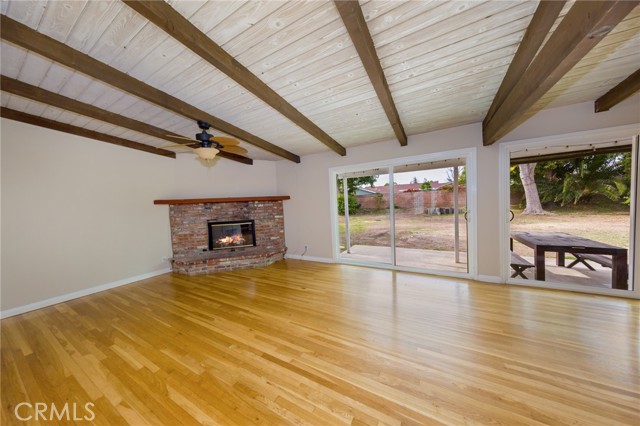 Detail Gallery Image 3 of 17 For 10931 Chimineas Ave, Northridge,  CA 91326 - 3 Beds | 2 Baths