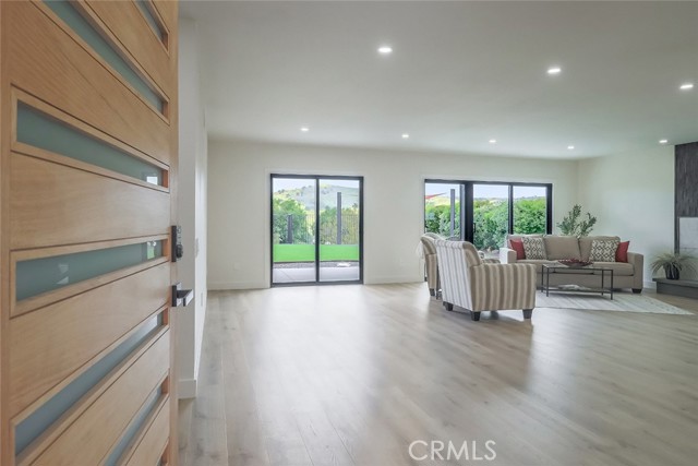 Detail Gallery Image 1 of 34 For 26120 Adamor Rd, Calabasas,  CA 91302 - 4 Beds | 2 Baths