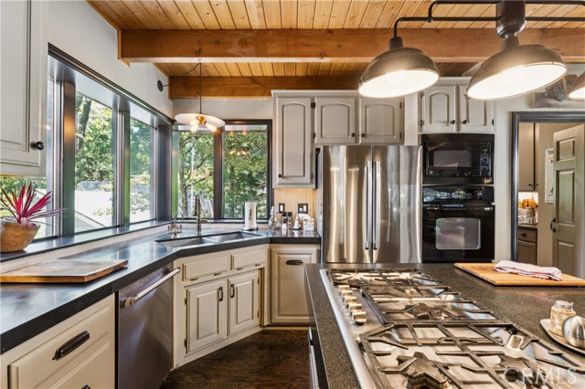 27403 Pinewood, Lake Arrowhead, CA 92317