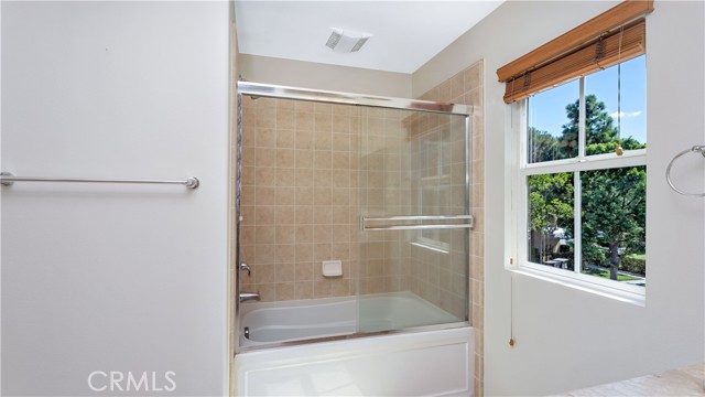 Detail Gallery Image 14 of 36 For 92 Trailing Vine, Irvine,  CA 92602 - 3 Beds | 2/1 Baths