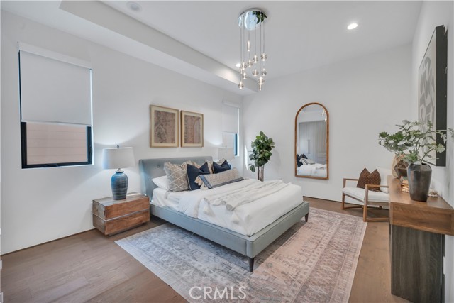 332 Avenue E, Redondo Beach, California 90277, 5 Bedrooms Bedrooms, ,6 BathroomsBathrooms,Residential,For Sale,Avenue E,SB26070979