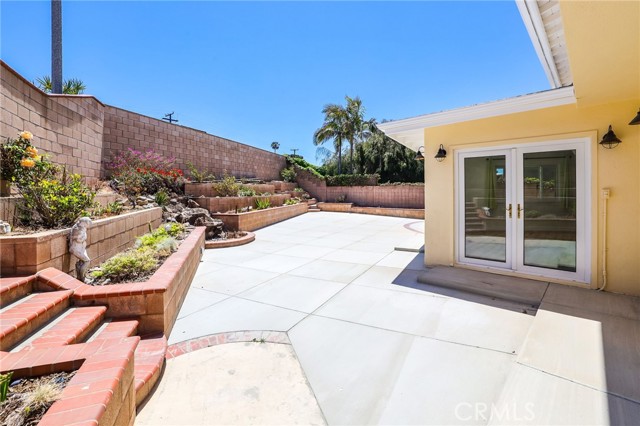 Detail Gallery Image 25 of 27 For 19382 Weymouth Ln, Huntington Beach,  CA 92646 - 4 Beds | 3 Baths