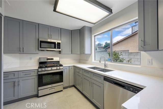 9330 Westeria