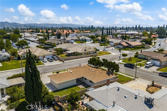1644 Bradford Drive, Glendora CA: https://media.crmls.org/medias/47c8e204-a232-42fd-88bf-6a96a78bdda6.jpg