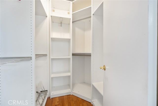 Image 40 of 71 For 1646 Mobeck Street