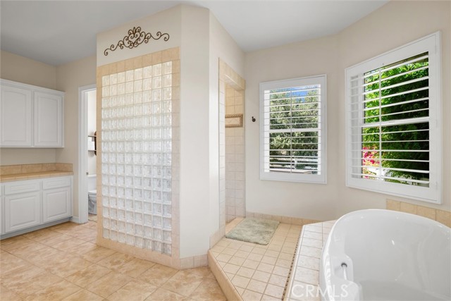 21100 Paseo Montana, Murrieta CA: https://media.crmls.org/medias/47caae51-3bf6-40c4-a914-6b6652a63b3e.jpg