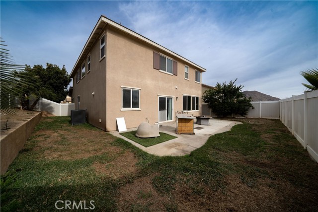 Detail Gallery Image 25 of 32 For 286 Anderegg Ln, Colton,  CA 92324 - 5 Beds | 2/1 Baths