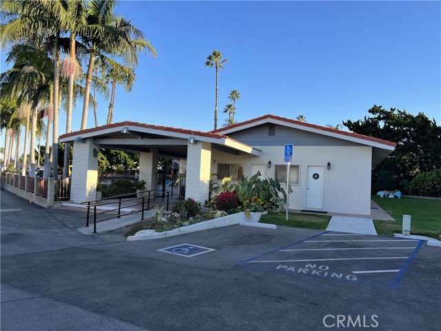2550 Pacific Coast Hwy. #5 Highway, Torrance CA: https://media.crmls.org/medias/47cb2fe3-d0fd-4b8d-bec3-8081391a312e.jpg