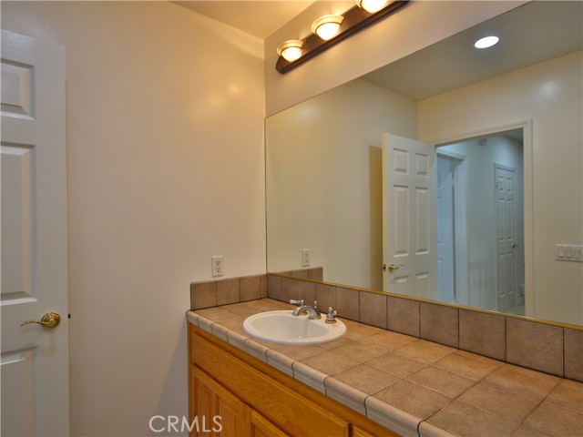 504 Dahlia Avenue, Corona del Mar CA: https://media.crmls.org/medias/47cb8f03-435b-48a0-9757-c45cf7c40afb.jpg