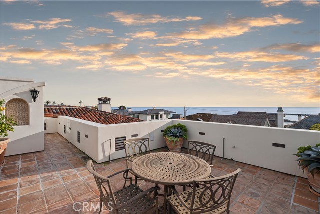 Detail Gallery Image 4 of 53 For 213 Jasmine, Corona Del Mar,  CA 92625 - 4 Beds | 4/1 Baths