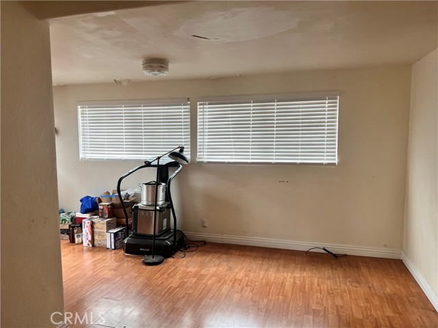 Detail Gallery Image 12 of 31 For 1423 S Poinsettia Ave, Compton,  CA 90221 - 2 Beds | 1/1 Baths
