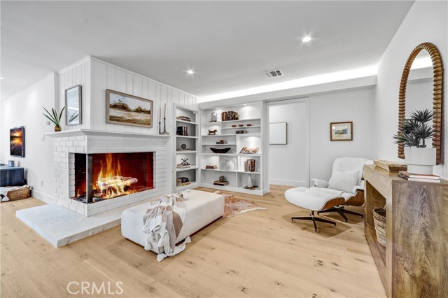 1035 Medford Road, Pasadena CA: https://media.crmls.org/medias/47cc2ab3-7559-451c-a64a-f2625655cb24.jpg