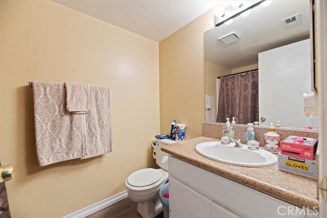 429 Colfax Circle, Corona CA: https://media.crmls.org/medias/47cc59c5-3ff2-49de-9a51-b514ca9c57e3.jpg