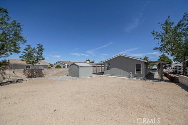 16307 Wimbleton Drive, Victorville CA: https://media.crmls.org/medias/47ccff7c-d18f-4ef4-9889-44f74a05f5da.jpg