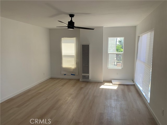 Detail Gallery Image 4 of 20 For 1211 W 40 Th Pl, Los Angeles,  CA 90037 - 2 Beds | 1 Baths