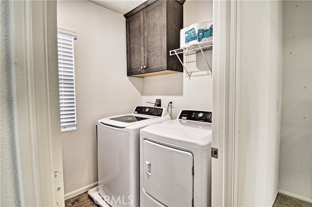 Detail Gallery Image 17 of 26 For 202 Bay Laurel Ct, Vista,  CA 92083 - 3 Beds | 2/1 Baths