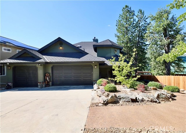 Detail Gallery Image 7 of 69 For 39269 Paha, Bass Lake,  CA 93604 - 6 Beds | 3/1 Baths