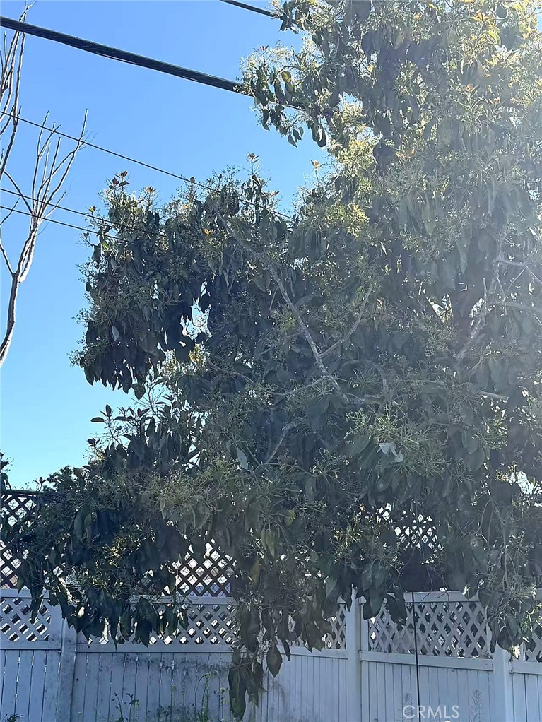 https://media.crmls.org/medias/47ce2c37-da35-4c60-aae6-ad98ba0d8dab.jpg?preset=X-Large