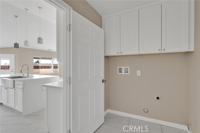 Detail Gallery Image 14 of 44 For 12584 Mesquite Rd, Apple Valley,  CA 92307 - 4 Beds | 2/1 Baths