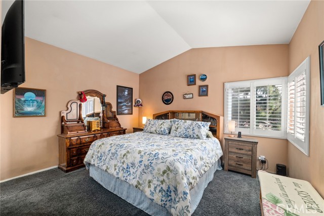 831 Arbor Cir, La Verne CA: https://media.crmls.org/medias/47ced53c-d2aa-49ae-9204-931269102f6c.jpg